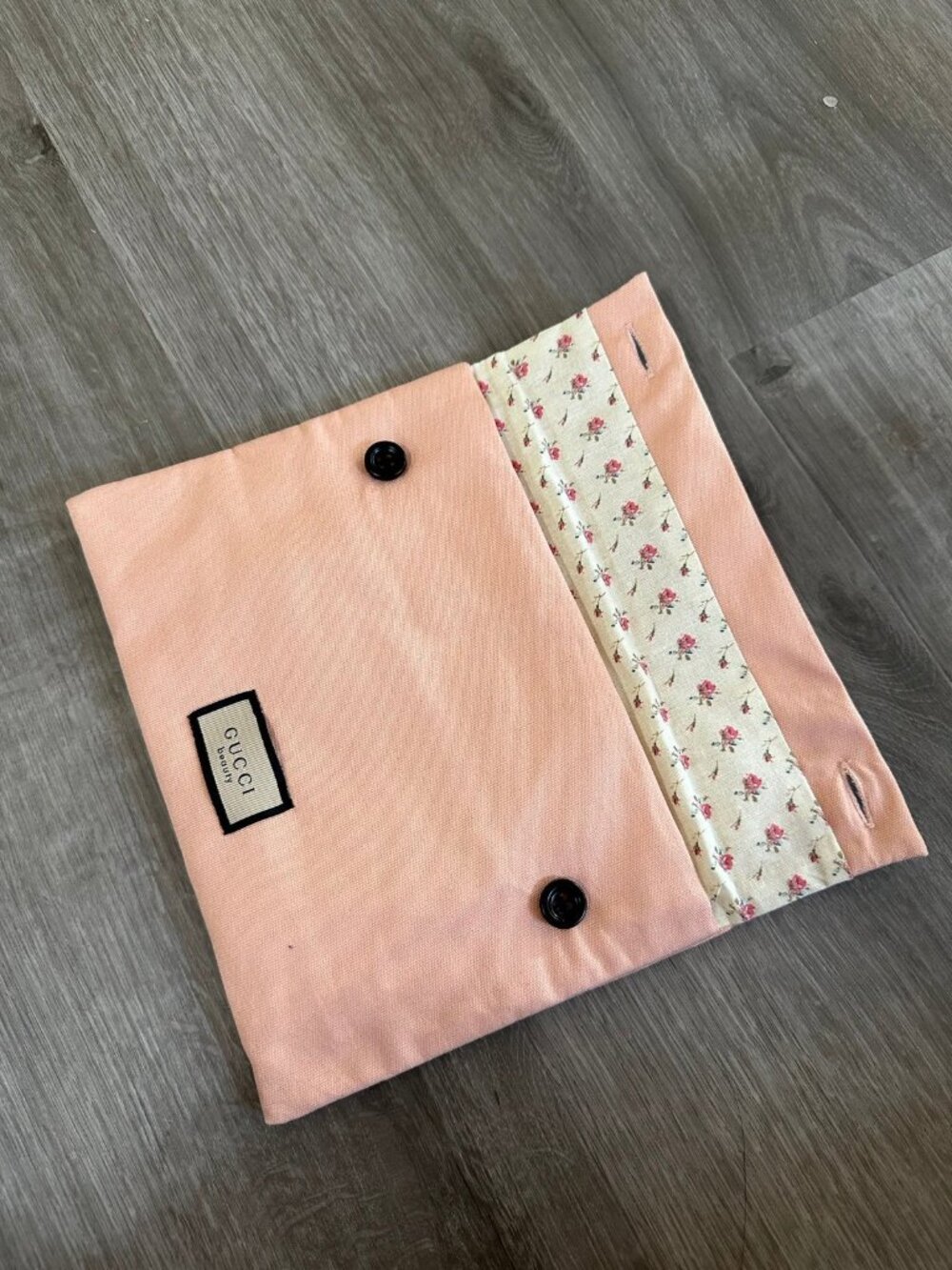Gucci cosmetic bags plus lotion